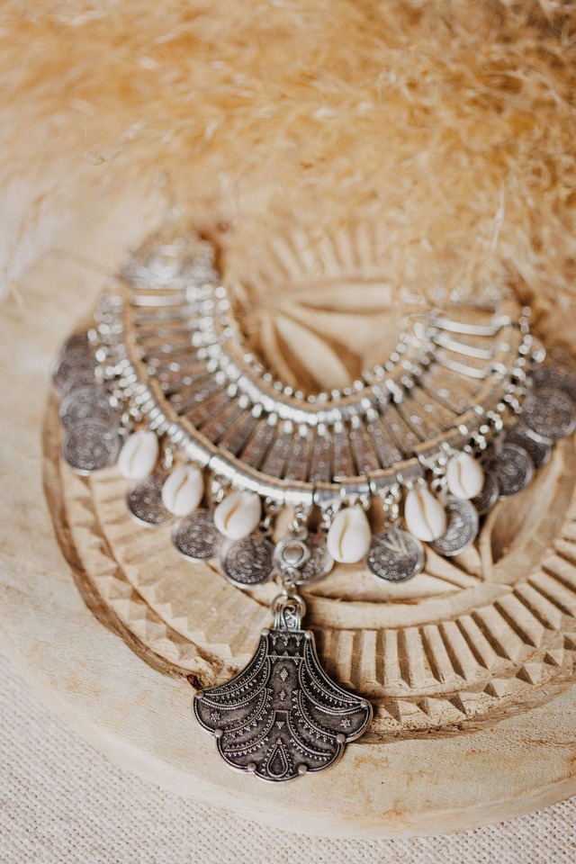 CAURIS Necklace