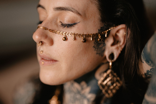 SAHRA Face Chain